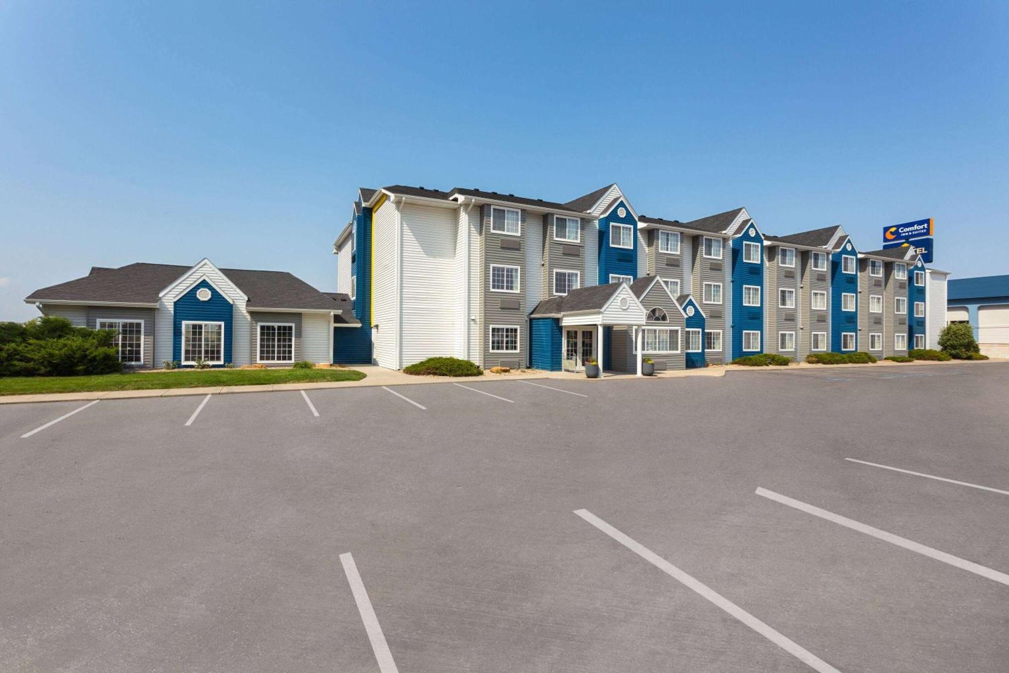 Microtel Inn & Suites By Wyndham Rapid City Exterior foto